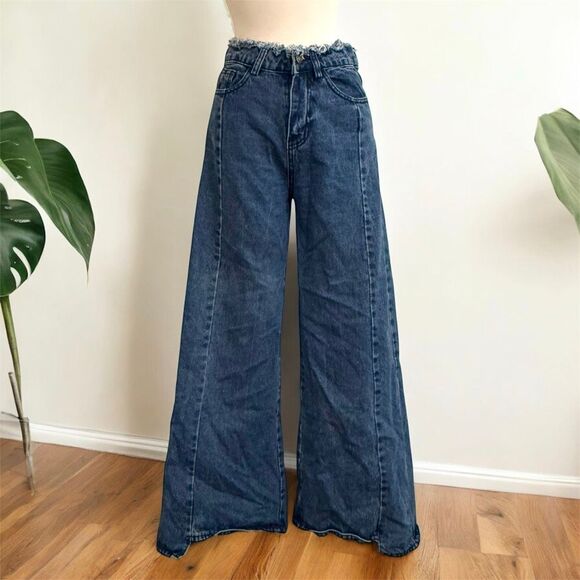 Forever 21 Medium Wash High Rise Waisted Jeans Wide Leg Small Raw - Picture 1 of 8